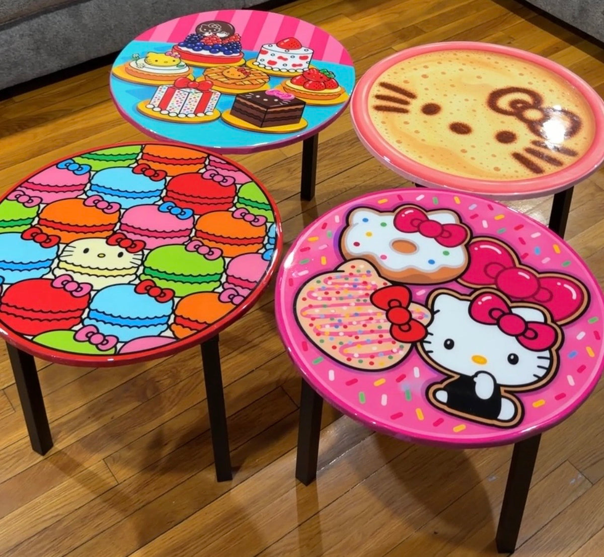 Hello Coffee! Foldable Tables